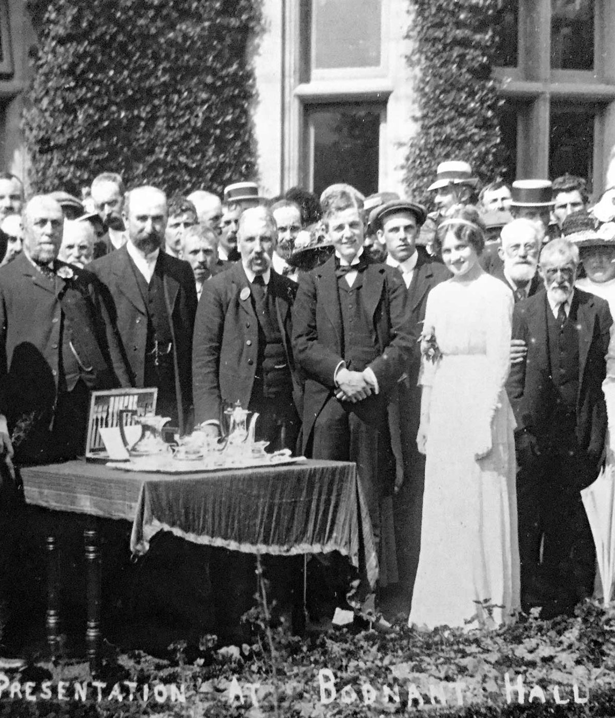 Francis McLaren and Barbara Jekyll's wedding reception at Bodnant
