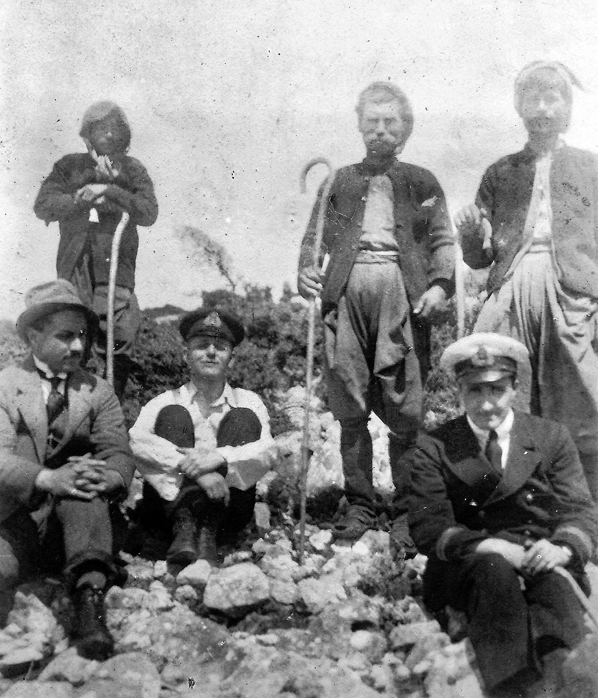 Francis with a group of Turkish shepherds in Gallipoli in 1915